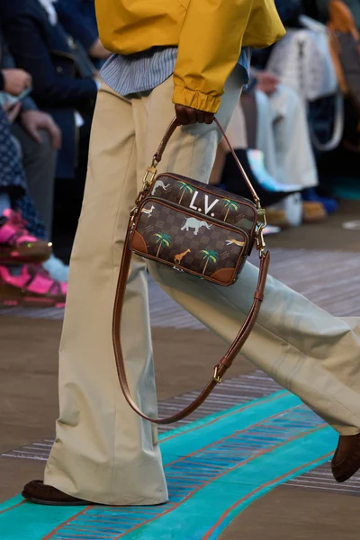 Look 102